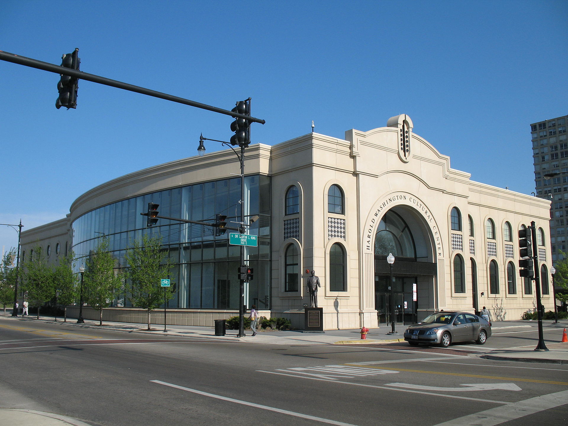 Bronzeville chicago - Harold Washington Cultual Center